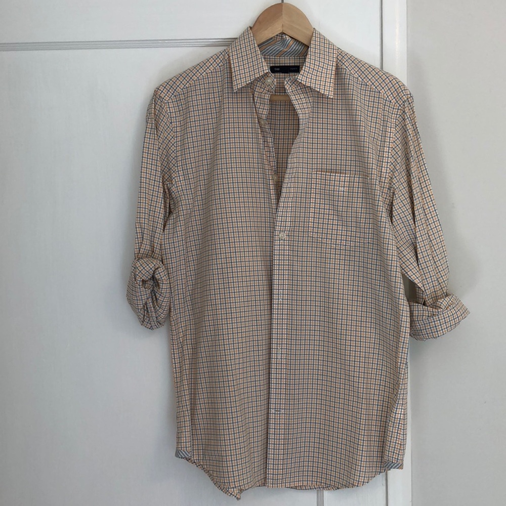 Gap men’s button down.